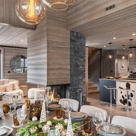 Luxueux 6 Avec Jacuzzi Et Home-cinéma à Megève, Proche Centre - Fr-1-569-93 Chalet *